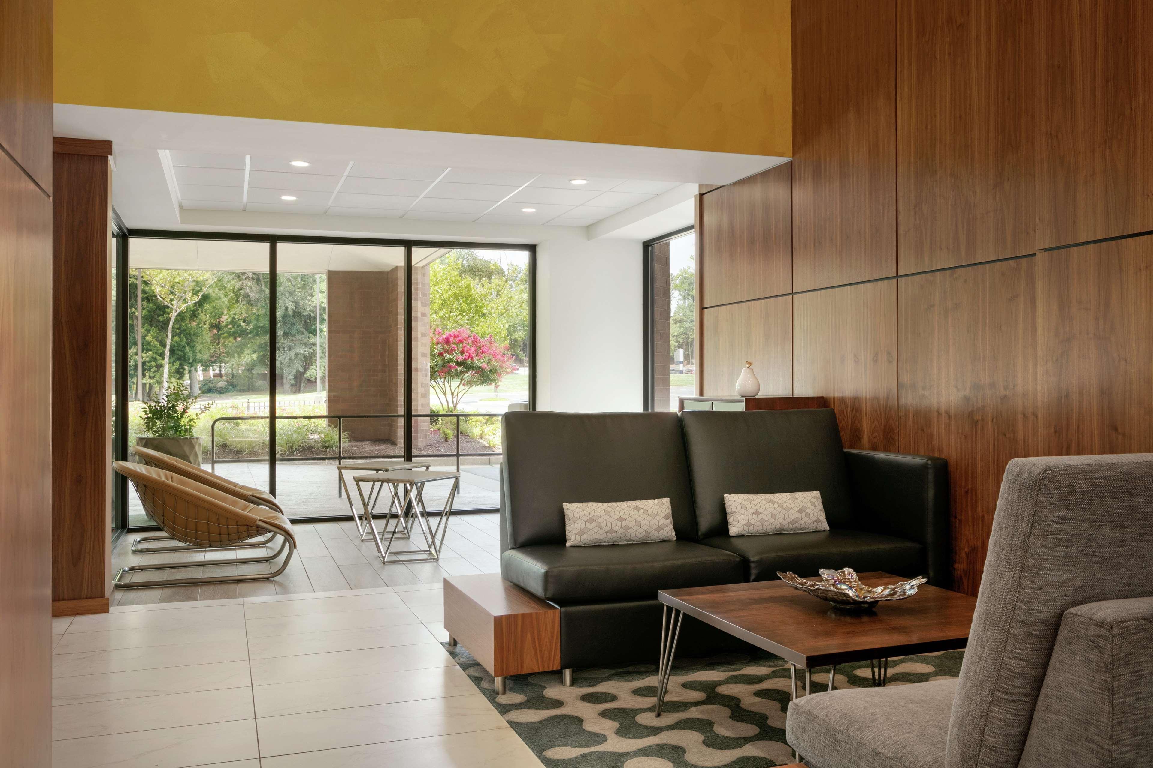 Embassy Suites By Hilton Richmond Dumbarton Exteriör bild